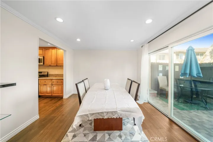 12244 Runnymede Street 2, North Hollywood, California 91605