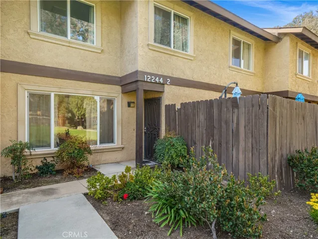 12244 Runnymede Street 2, North Hollywood, California 91605