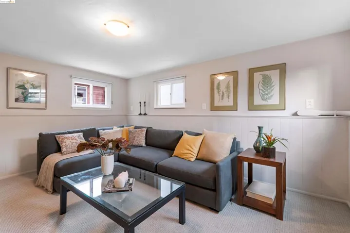 125 Rantoul Cir, San Leandro, California 94577