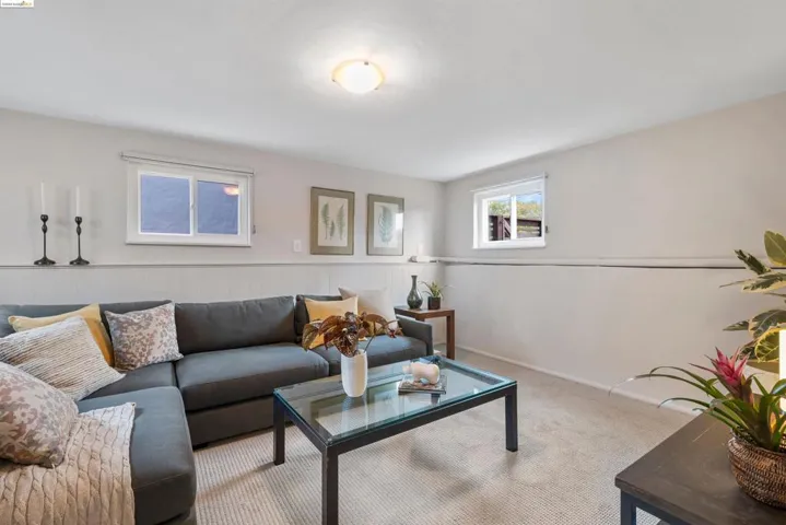 125 Rantoul Cir, San Leandro, California 94577
