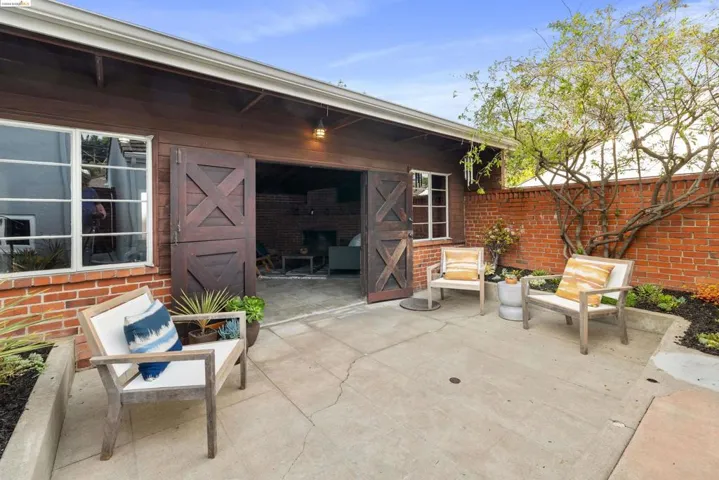 125 Rantoul Cir, San Leandro, California 94577