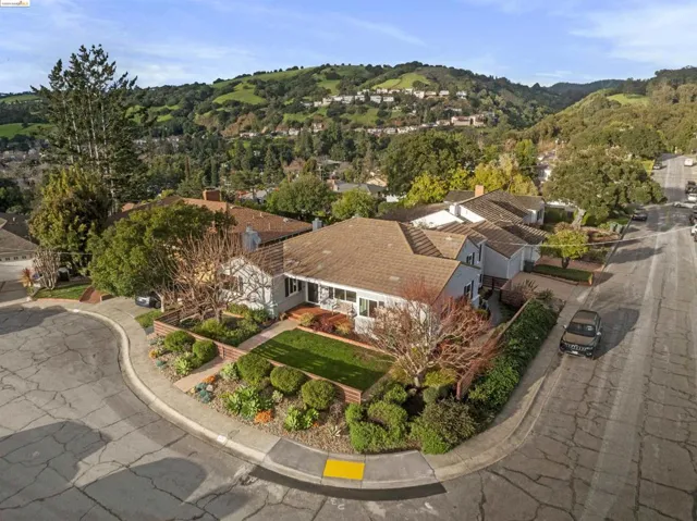 125 Rantoul Cir, San Leandro, California 94577