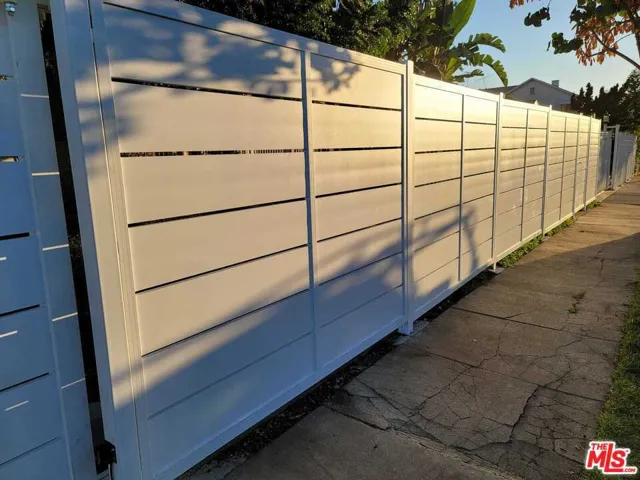 5326 Lemon Grove Avenue, Los Angeles, California 90038