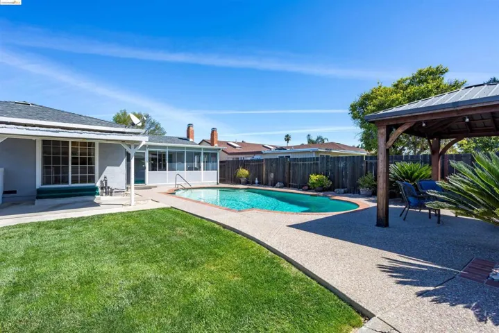 1513 Monterey Dr, Antioch, California 94509
