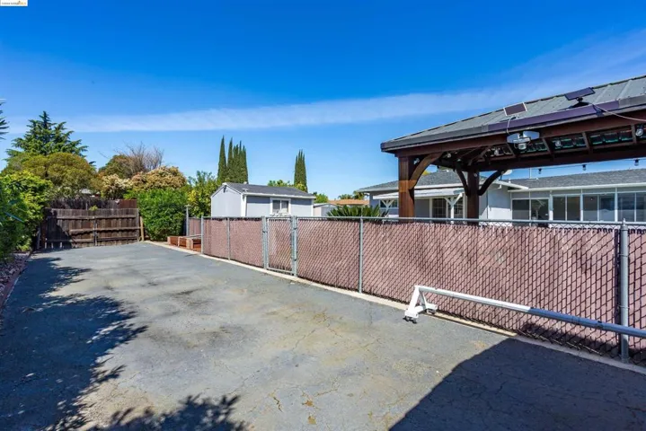 1513 Monterey Dr, Antioch, California 94509