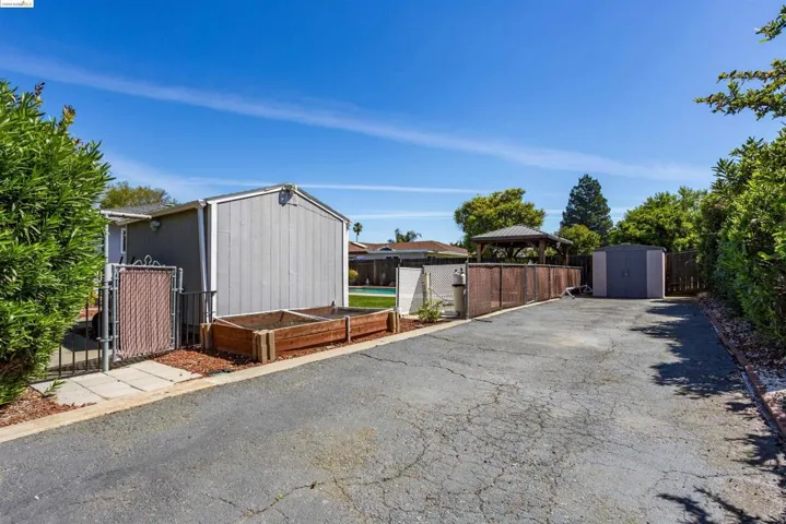 1513 Monterey Dr, Antioch, California 94509