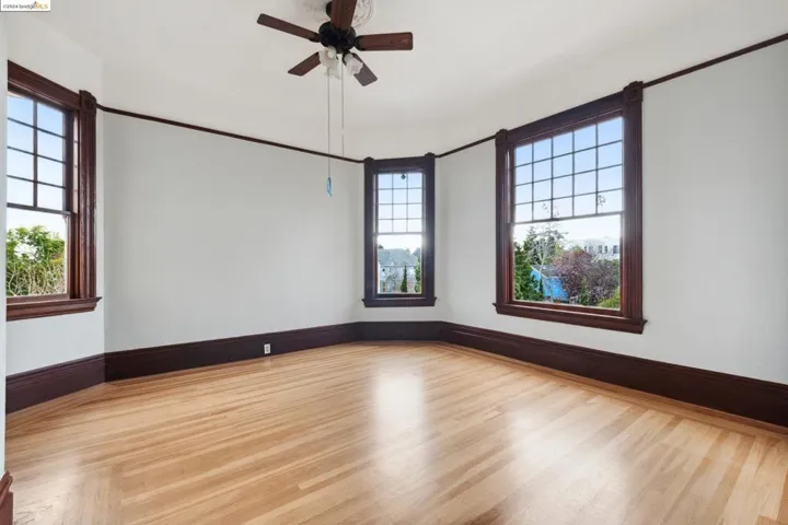 LEFT REAR BEDROOM