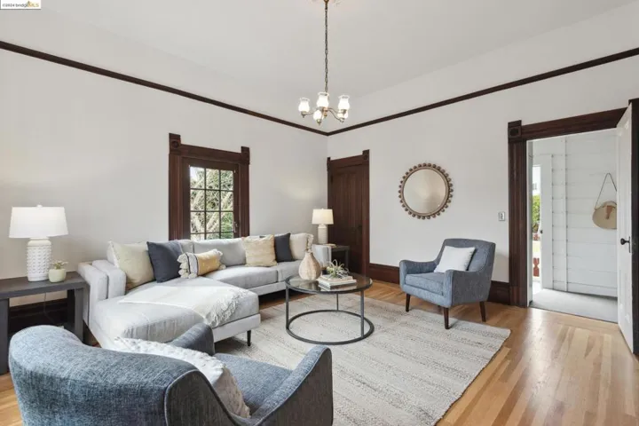 1834 San Jose Ave, Alameda, California 94501