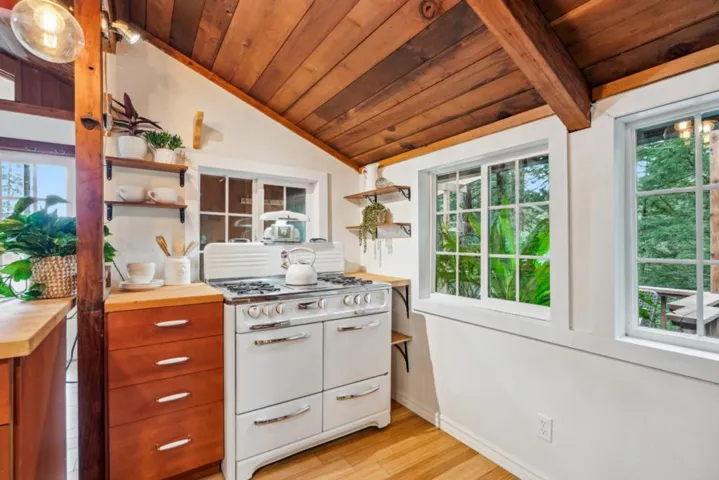 805 Fanning Grade, Ben Lomond, California 95005