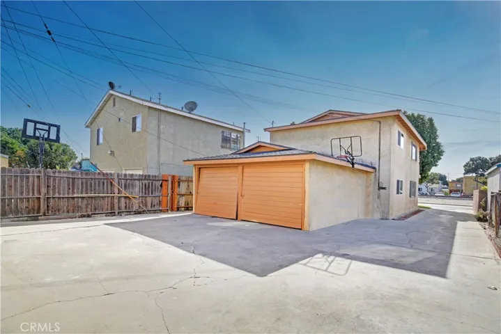 2813 Independence Avenue, South Gate, California 90280