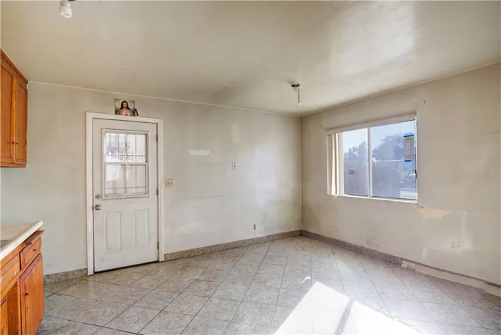 2813 Independence Avenue, South Gate, California 90280