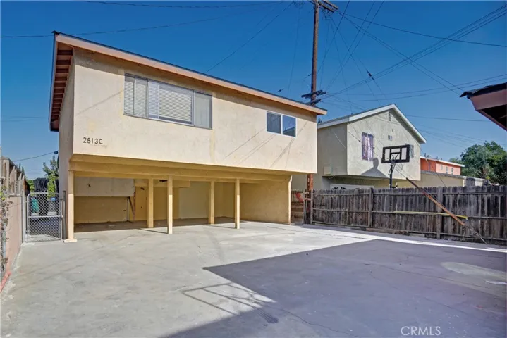 2813 Independence Avenue, South Gate, California 90280