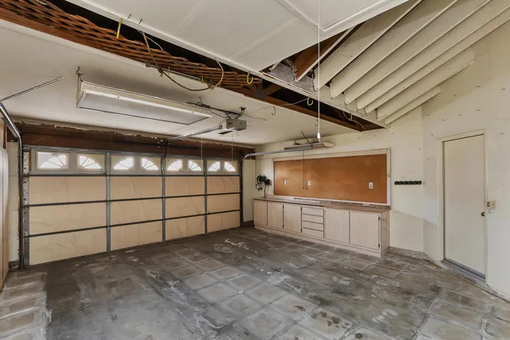 032_Garage