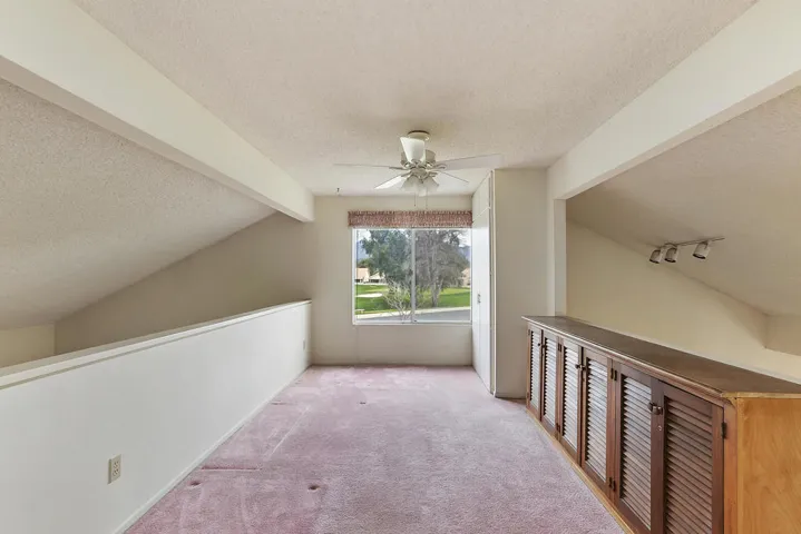 020_Upper Level loft