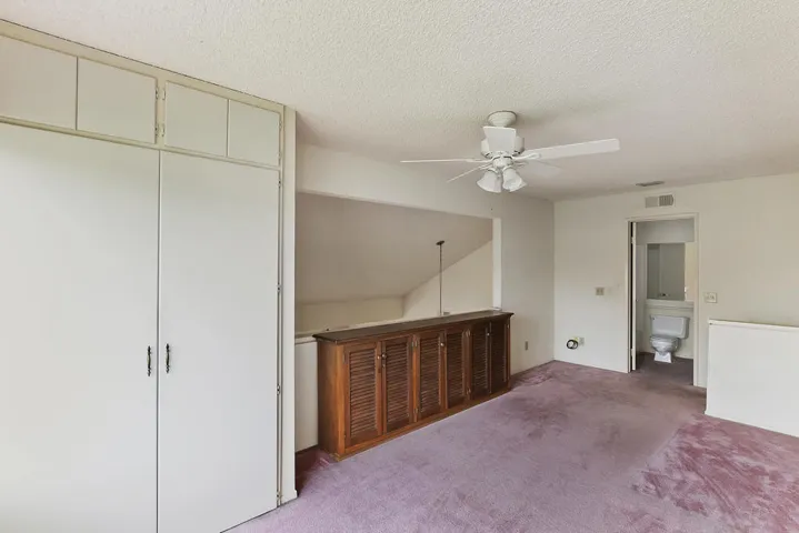 021_Upper Level loft