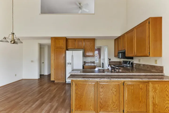 015_Kitchen