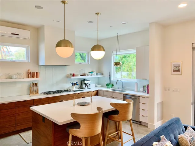 619 El Redondo Avenue, Redondo Beach, California 90277