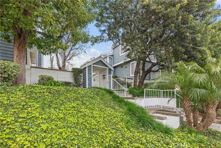 21814 Belshire Avenue 2, Hawaiian Gardens, California 90716