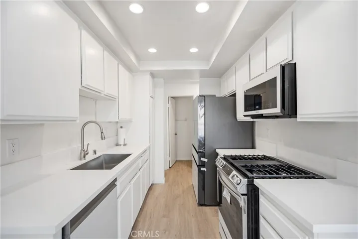 21814 Belshire Avenue 2, Hawaiian Gardens, California 90716