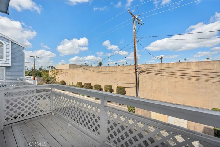 21814 Belshire Avenue 2, Hawaiian Gardens, California 90716
