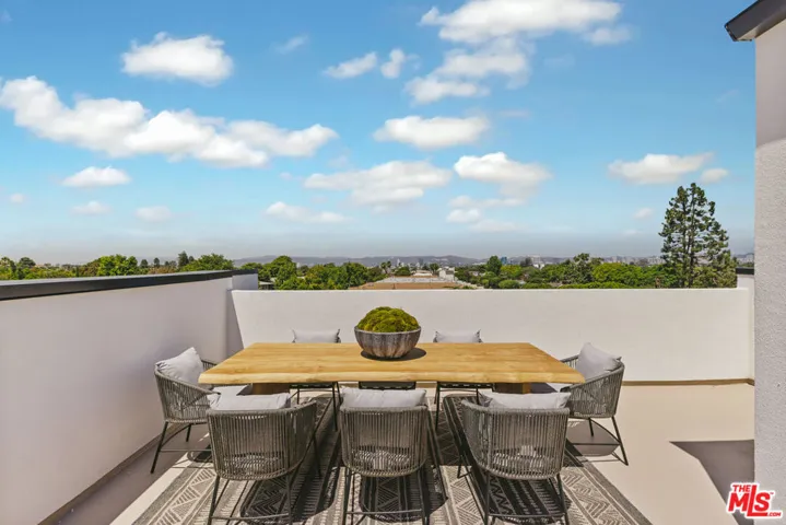 , Los Angeles, California 90066