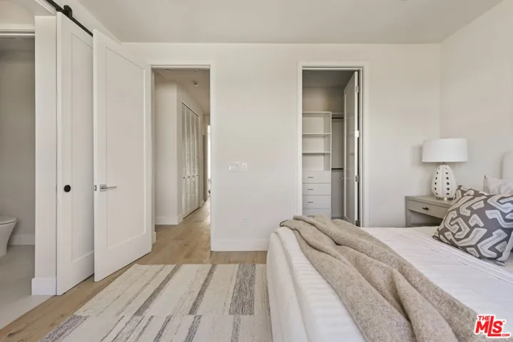 , Los Angeles, California 90066