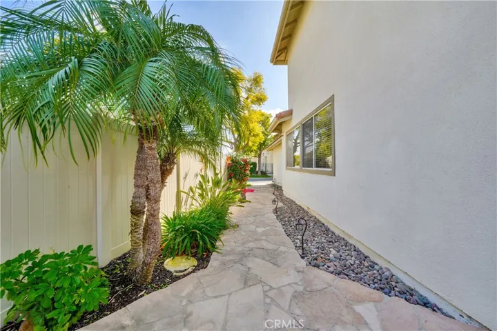 3 Via Floria, Rancho Santa Margarita, California 92688