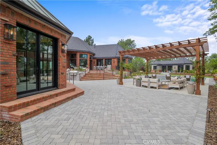 Courtyard Terrace Area