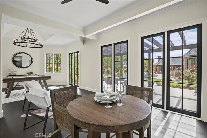 Pool/guest house w/ kitchenette and private wrap around deck