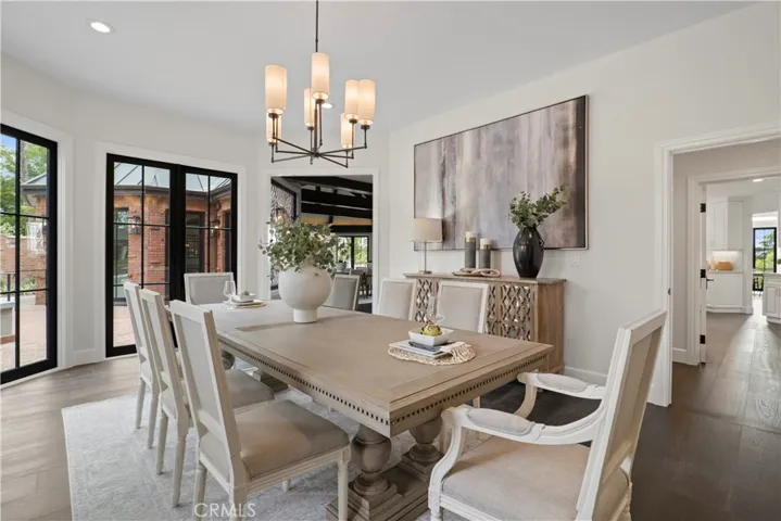 Formal Dining