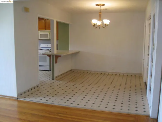 2811 Lincoln Ave, Richmond, California 94804