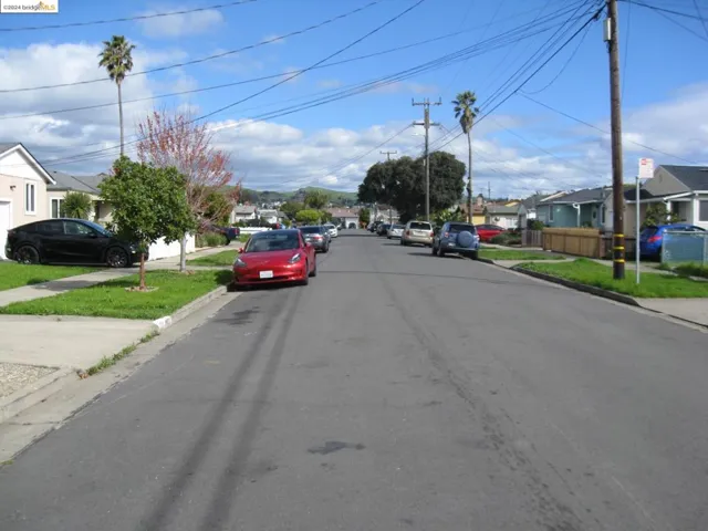 2811 Lincoln Ave, Richmond, California 94804