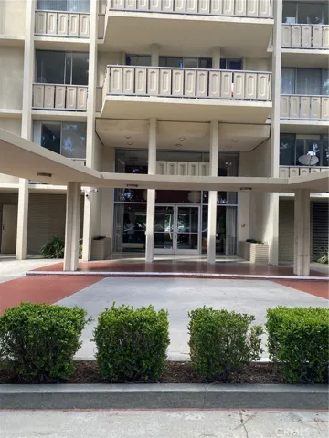 4455 Los Feliz Boulevard W 305, Los Angeles, California 90027