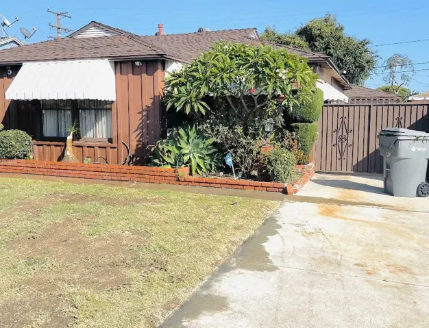 10800 Hulme Avenue, Lynwood, California 90262