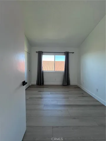 bedroom in the middle