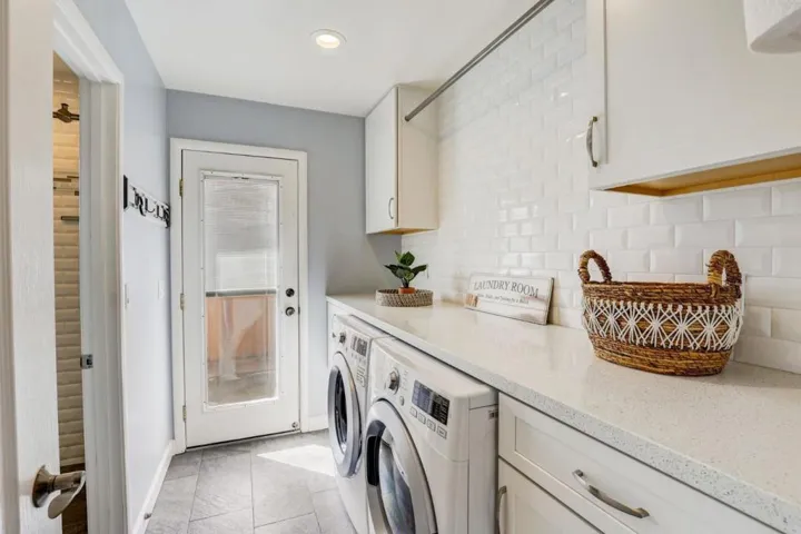 385 Sara Avenue, Sunnyvale, California 94086