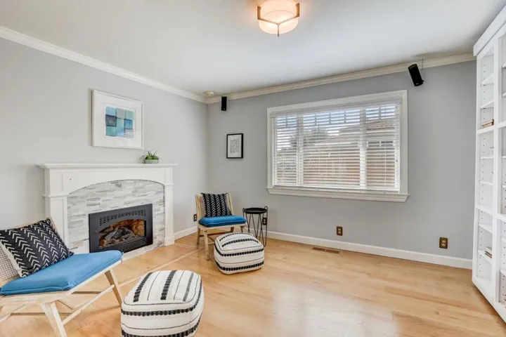 385 Sara Avenue, Sunnyvale, California 94086