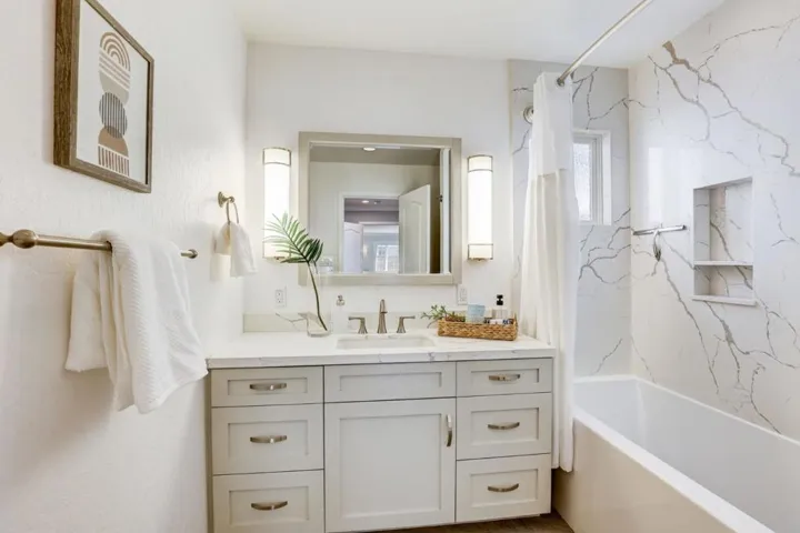 385 Sara Avenue, Sunnyvale, California 94086