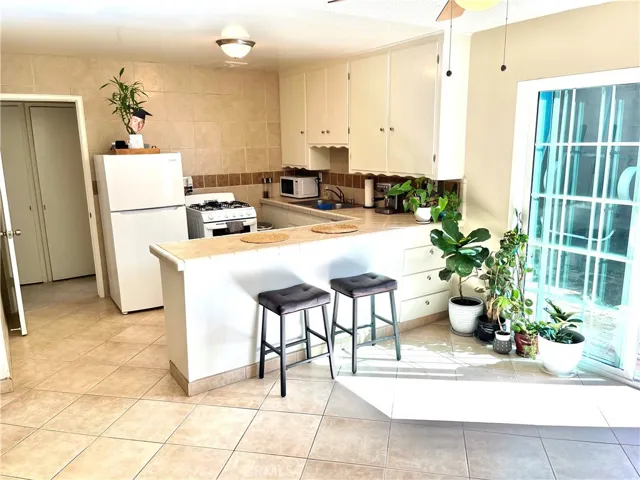 631 Shalimar Drive, Costa Mesa, California 92627