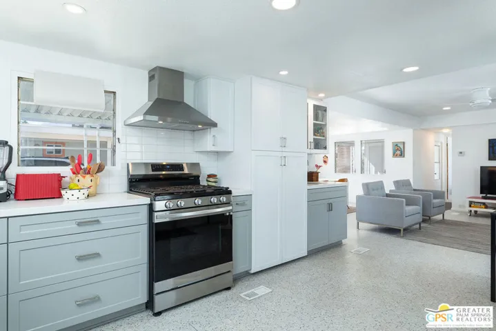 Kitchen to living room