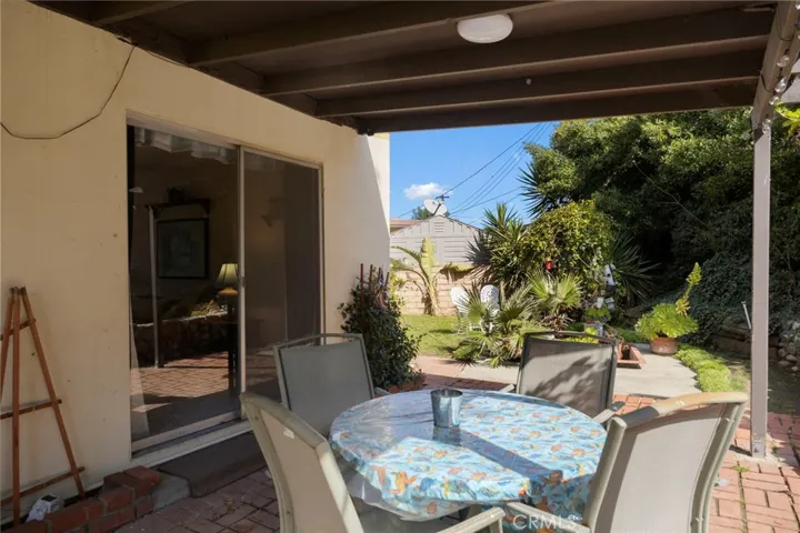 1030 Cavalier Avenue, Simi Valley, California 93065