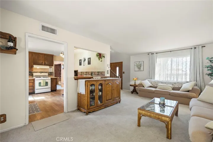 1030 Cavalier Avenue, Simi Valley, California 93065