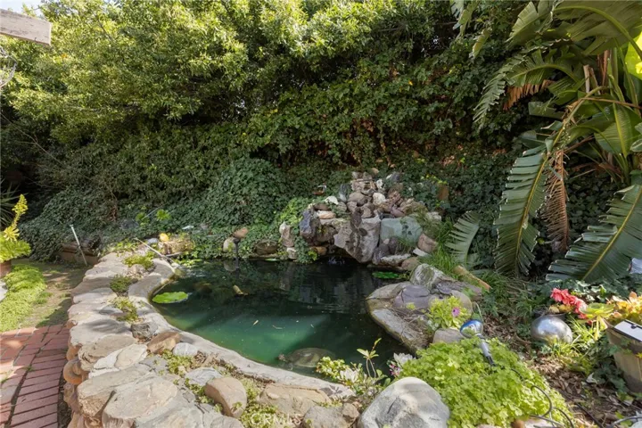 1030 Cavalier Avenue, Simi Valley, California 93065