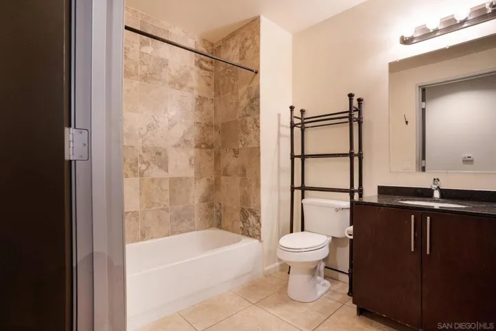 1494 Union St. 508, San Diego, California 92101