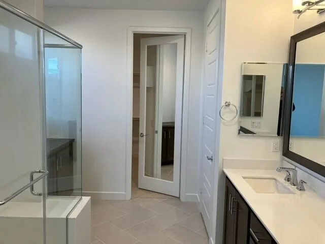 lot 64 master bath 1