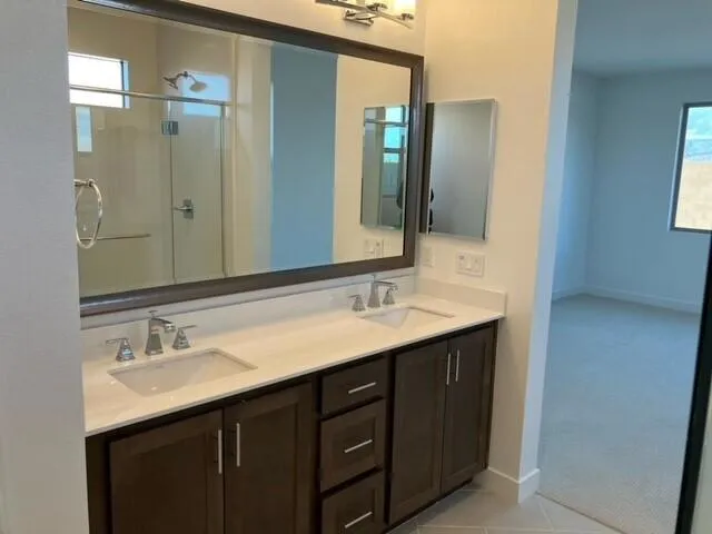 lot 64 master bath 2