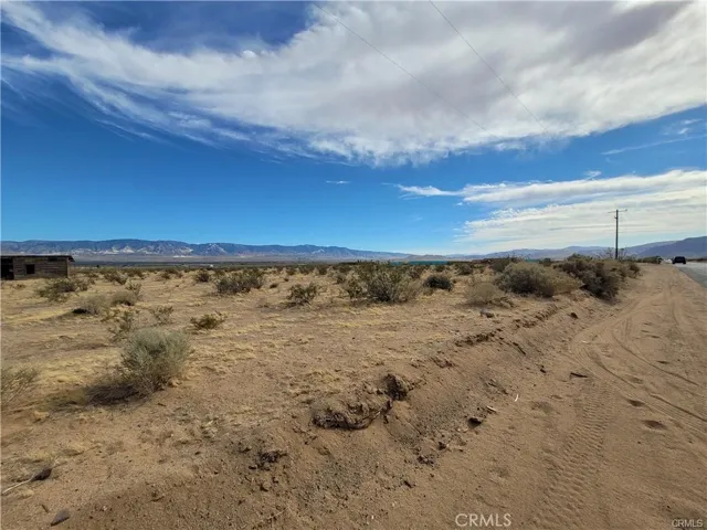 800 Northside Road, Lucerne Valley, California 92356