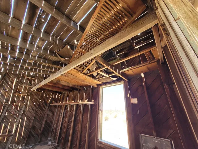 800 Northside Road, Lucerne Valley, California 92356