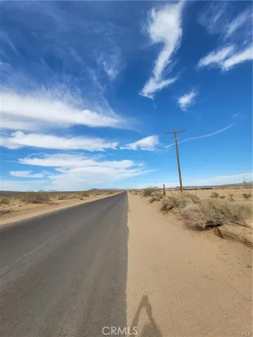 800 Northside Road, Lucerne Valley, California 92356