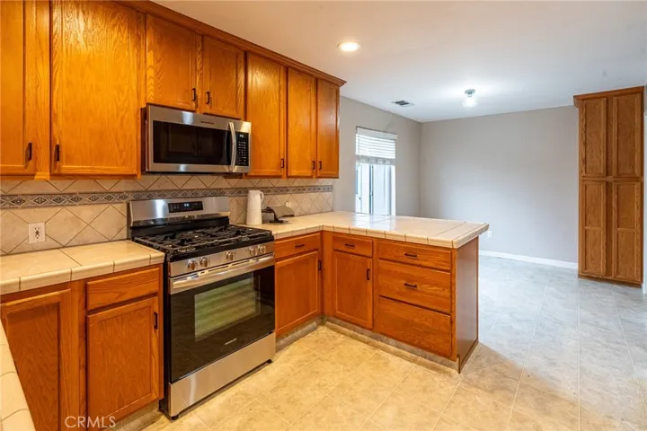 3824 E Stapp Court, Visalia, California 93292